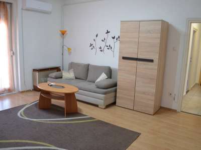 Kiadó téglalakás - Szolnok (Belváros) / 2. kép