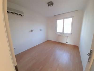 Kiadó téglalakás - Szolnok (Belváros) / 12. kép