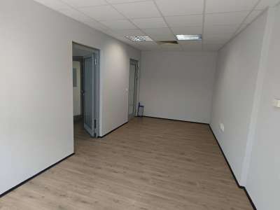 Kiadó iroda - Szolnok (Belváros) / 5. kép