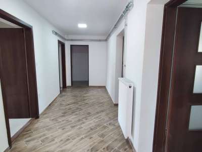 Kiadó családi ház - Cserkeszőlő / 2. kép