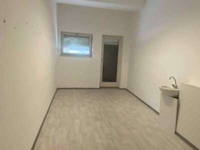 Kiadó üzlethelyiség - Szolnok (Belváros) / 9. kép
