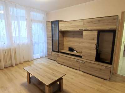 Kiadó panellakás - Szolnok (Széchenyi-lakótelep) / 3. kép