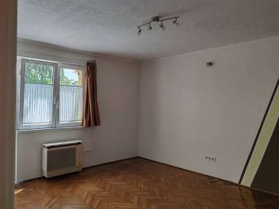 Kiadó téglalakás - Martfű / 6. kép