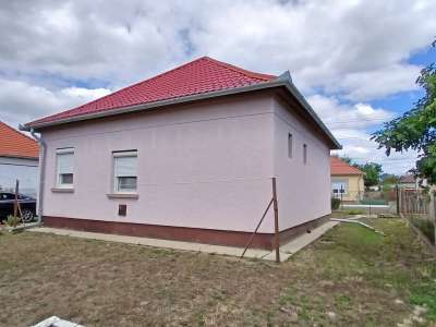 Eladó családi ház - Martfű / 6. kép