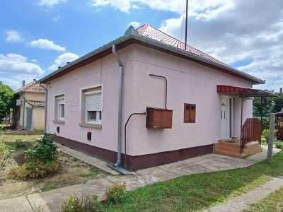Eladó családi ház - Martfű / 3. kép