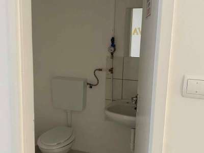 Kiadó üzlethelyiség - Szolnok (Vasútállomás környéke) / 6. kép