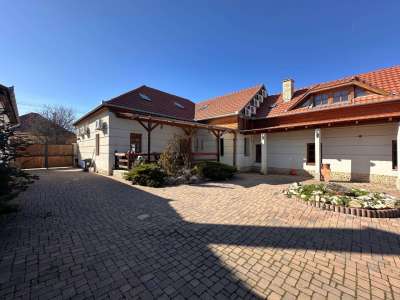 Eladó családi ház - Cegléd / 5. kép