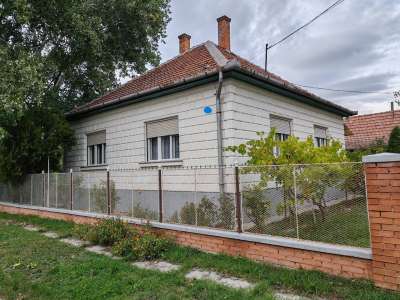 Eladó családi ház - Újszász / 30. kép