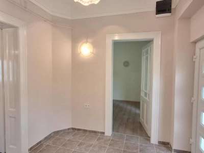 Kiadó családi ház - Szolnok (Belváros) / 3. kép