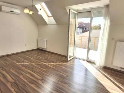 Eladó téglalakás - Szolnok (Belváros) / 8. kép