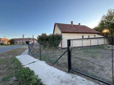 Eladó építési telek - Abony / 2. kép