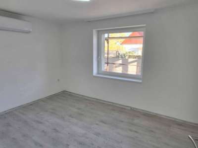 Eladó családi ház - Abony / 9. kép