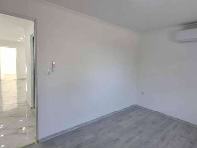 Eladó családi ház - Abony / 2. kép