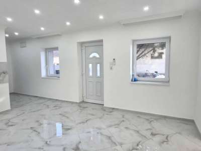 Eladó családi ház - Abony / 3. kép