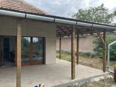 Eladó családi ház - Sarud / 1. kép