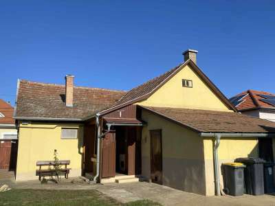 Eladó családi ház - Szolnok (Tallinn) / 1. kép