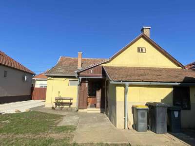 Eladó családi ház - Szolnok (Tallinn) / 3. kép