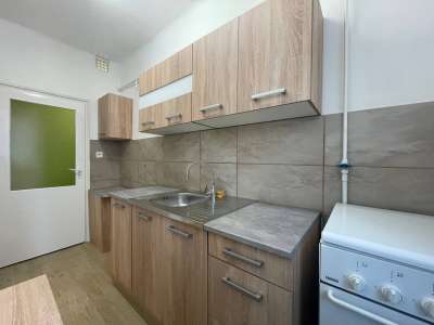 Eladó téglalakás - Szolnok (Belváros) / 2. kép