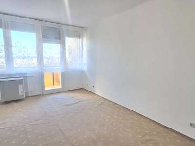 Kiadó téglalakás - Szolnok (Tallinn) / 5. kép