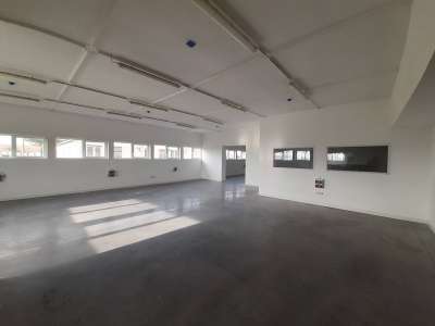 Kiadó raktár - Vezseny / 11. kép