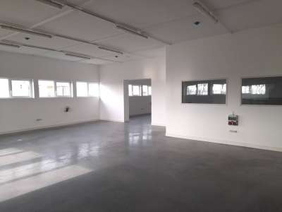 Kiadó raktár - Vezseny / 12. kép