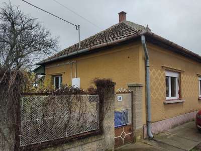 Eladó családi ház - Törtel / 17. kép