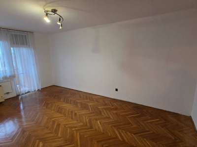 Kiadó téglalakás - Szolnok (Belváros) / 2. kép