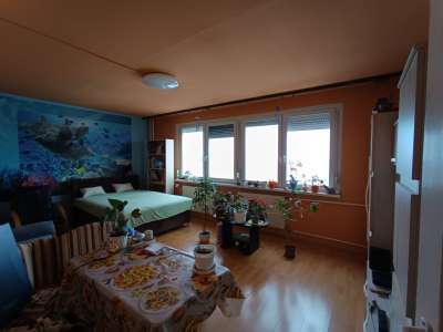 Eladó panellakás - Szolnok (Belváros) / 2. kép