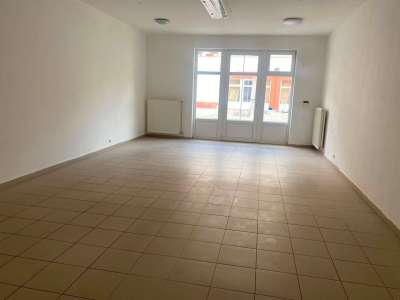 Kiadó üzlethelyiség - Szolnok (Belváros) / 2. kép