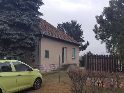 Eladó családi ház - Abony / 1. kép