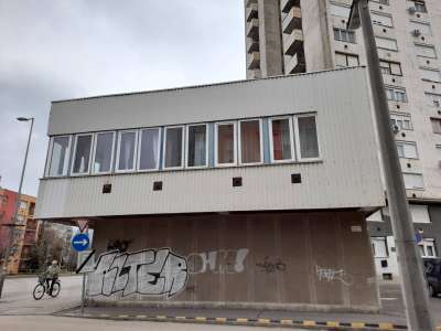 Eladó üzlethelyiség - Szolnok (Belváros) / 2. kép