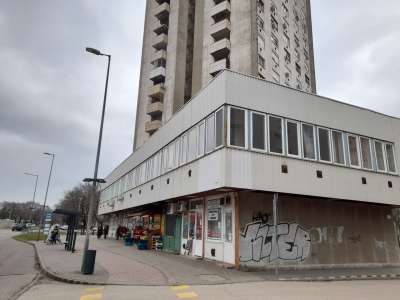 Eladó üzlethelyiség - Szolnok (Belváros) / 1. kép