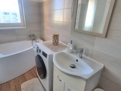 Kiadó téglalakás - Szolnok (Tallinn) / 8. kép