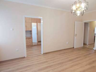 Kiadó téglalakás - Szolnok (Vasútállomás környéke) / 7. kép