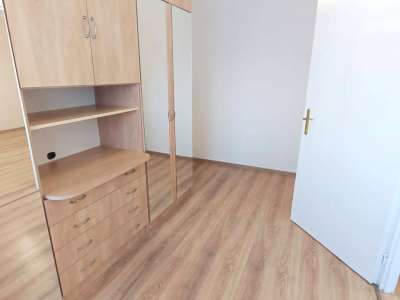 Kiadó téglalakás - Szolnok (Vasútállomás környéke) / 8. kép