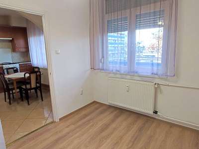 Kiadó téglalakás - Szolnok (Vasútállomás környéke) / 11. kép