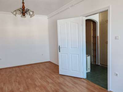 Eladó téglalakás - Szolnok (Belváros) / 8. kép