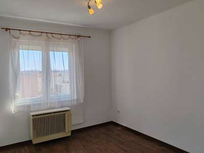 Kiadó téglalakás - Szolnok (Belváros) / 5. kép