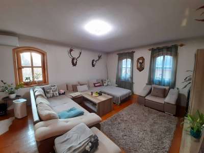 Eladó családi ház - Vezseny / 9. kép