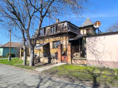 Eladó családi ház - Tiszaföldvár / 1. kép