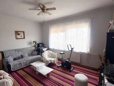 Eladó családi ház - Újszász (Újszász) / 2. kép