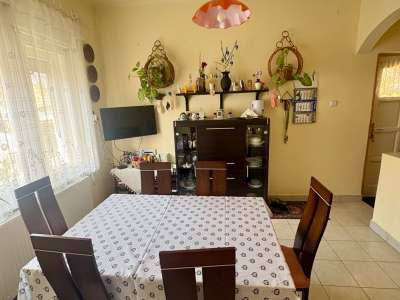 Eladó családi ház - Újszász (Újszász) / 9. kép