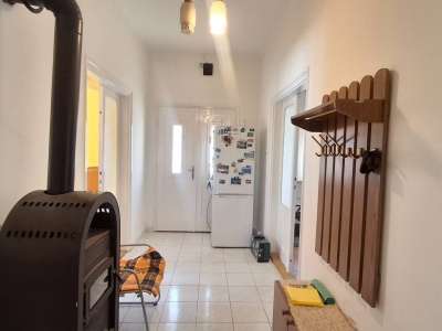 Eladó családi ház - Újszász / 1. kép