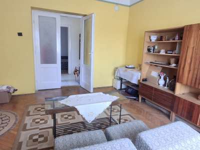 Eladó családi ház - Újszász / 6. kép