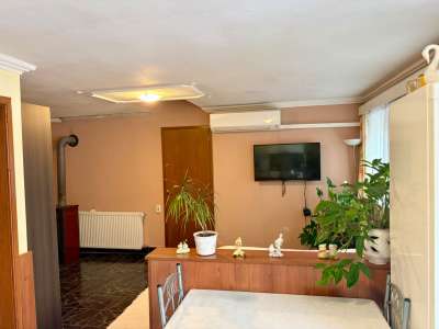 Eladó családi ház - Újszász (Újszász) / 5. kép