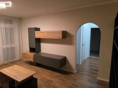 Kiadó panellakás - Szolnok (Széchenyi-lakótelep) / 1. kép