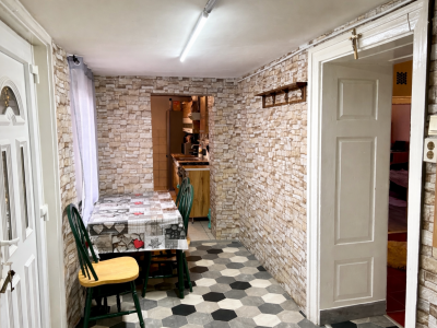 Eladó családi ház - Újszász (Újszász) / 1. kép