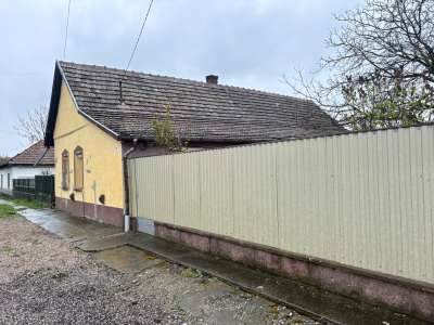 Eladó családi ház - Újszász (Újszász) / 10. kép