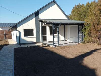 Eladó családi ház - Szolnok (Szandaszőlős) / 1. kép