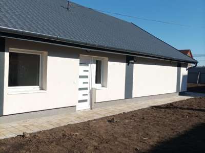 Eladó családi ház - Szolnok (Szandaszőlős) / 2. kép